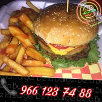 De La Burger Tapanatepec food