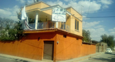 Taqueria Los Monines outside