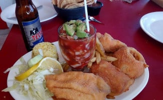 Mariscos Las Palmas food