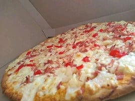 Aris Pizza food