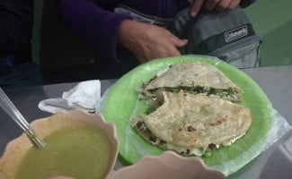 Taquería El Carnal food