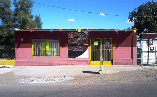 Pizzería Rosales outside