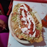 Taquería Y Cenaduría Las Chavez food