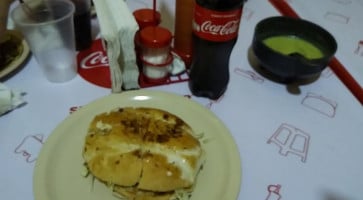 Taquería Y Cenaduría Las Chavez food