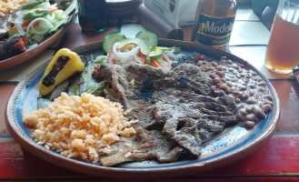 Los Molcajetes De Raquel food