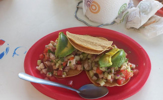 Mariscos La Carreta food