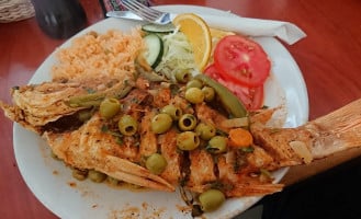 Mariscos Toño food