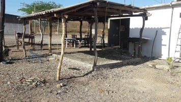 Rancho Los Mangales Y Comedor El Columpio outside