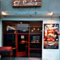 El Rudo's outside