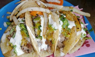 Tacos El Tigre food