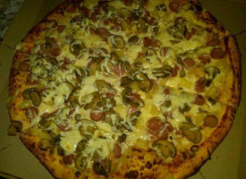 Momys Pizza food