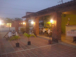 El Rincon De Manolo outside