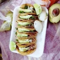 Taqueria Los Becerras food