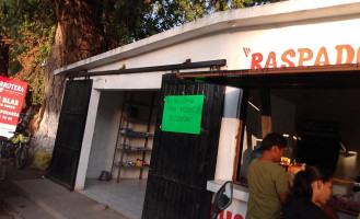 Tacos De Adobada Y Tortas Xochilt outside