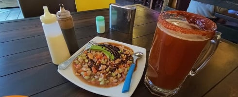 El Tapanco Beer Grill Comida