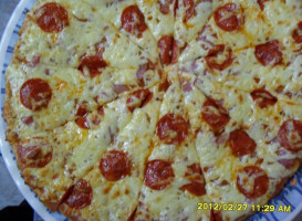 Liros Pizza food