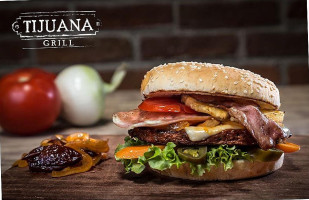 Tijuana Grill Hamburguesas Y Alitas food