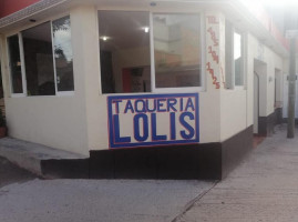 Taquería Doña Lolis outside