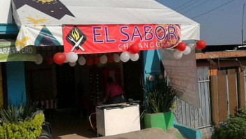 El Sabor Chilango outside