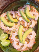 Mariscos La Huerta food