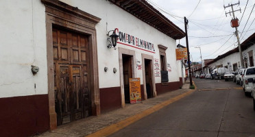 Comedor El Manantial outside