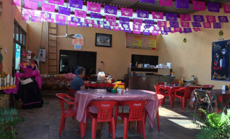 Taqueria El Guero inside