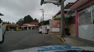 Comedor Herme outside