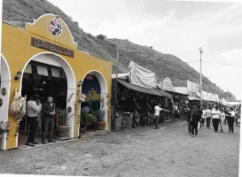 El Rincón Del Sabor outside