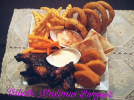 Tributo Burger Maximus food