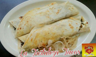 La Fortaleza Tacos food