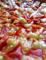 Cheche's Pizza food