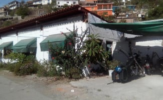 Mariscos Grecia outside