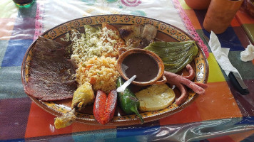 Las Cazuelas Tasquillo food