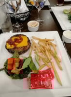 Burelos Burger food