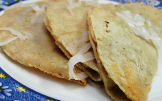 Los Tacos De Canasta Del Sur food