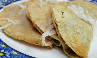 Los Tacos De Canasta Del Sur food