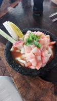 Mariscos El Puente food