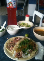 Carnitas La Hormiga food