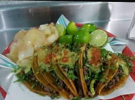 Taquería El Rinconcito food