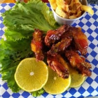 El Chilango Wings Beer) food