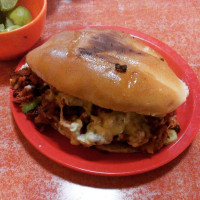 Taquería Los Mixes food
