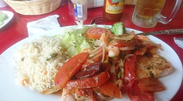 Mariscos Lalos food