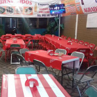 Taquería Titos outside