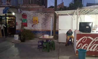 Taqueria Tetin outside