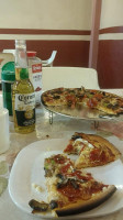 Pachecos Pizza food