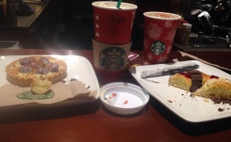 Starbucks Uruapan Ii Dt food