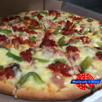 Mariscalys Pizza food