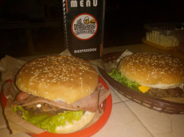 El Krustaceo Burger Beer food