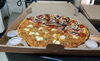 Pizzas Portobello food