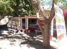 Refresqueria El Jardin outside